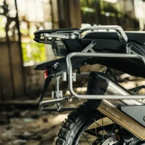 Begränsat antal CFMOTO FÄSTE FÖR SIDOVÄSKOR 450MTSIDE BOX BRACKET 450 MT