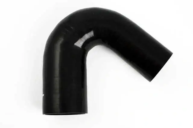 Silikonslang Svart 135 grader 1 - 1,375‘‘ (25-35mm) Rea