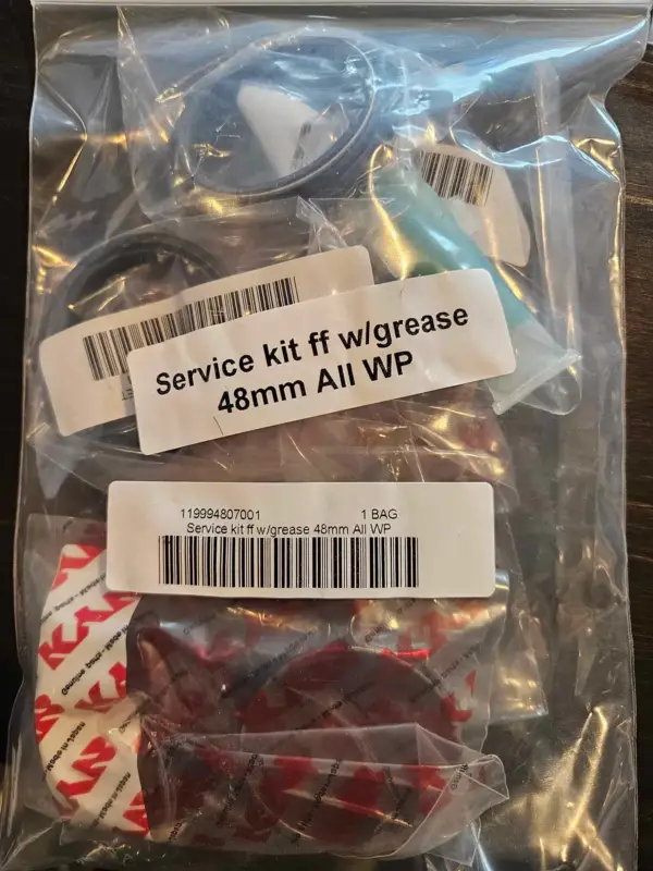 KYB Service kit till 48/15mm Köp nu