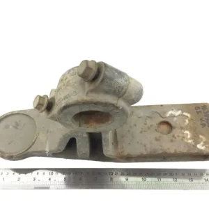 Reapris 9433234084 Hållare för krängningshämmare, framaxel, nedre vänster MERCEDES-BENZ A9433234084 A9413230521 9413230521 Axor, Actros MP1, MP2, MP3 (1996-2014)