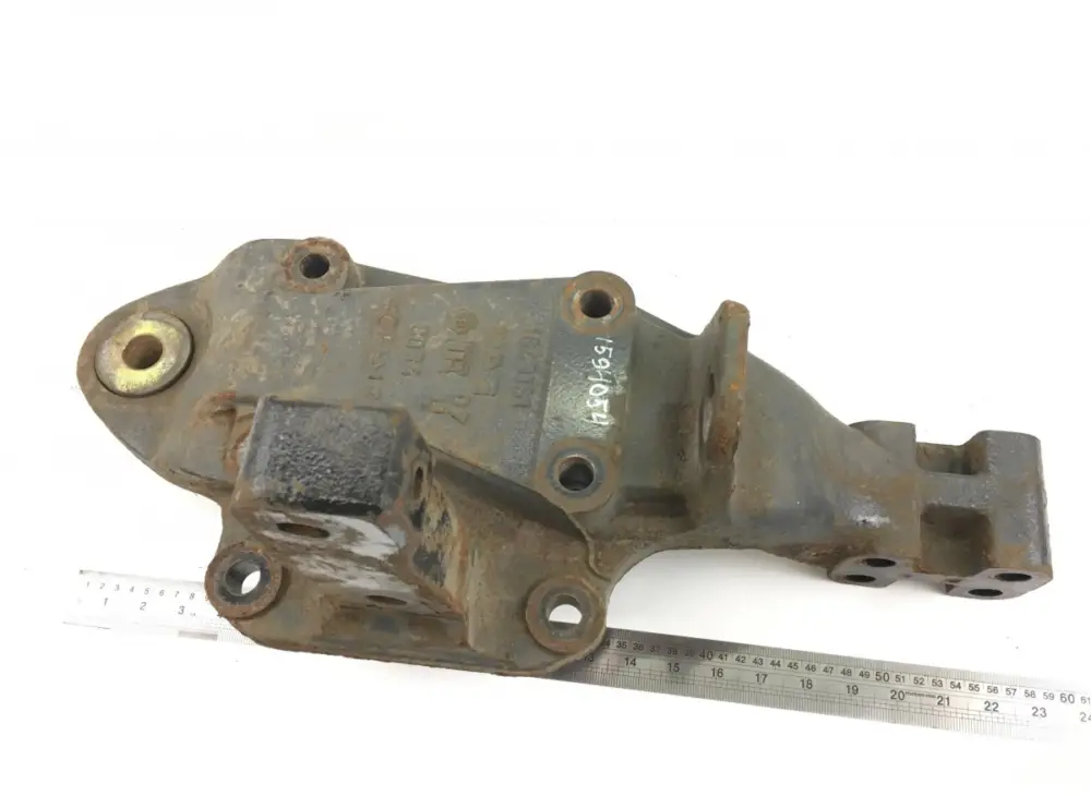 1643163 Fjäderhållare framaxel, bakre höger 1643161 - DAF Outlet
