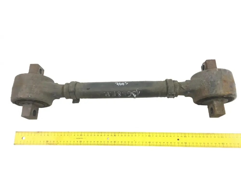 21477174 Krängningshämmare i längdled, framaxel, höger VOLVO 21157000 B5LH, B0E (2008-) Beställ nu