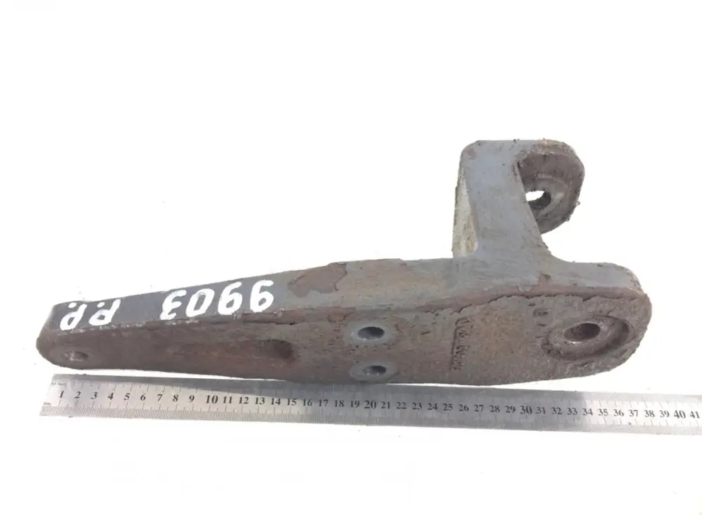Outlet 20592658 Fjäderhållare framaxel, bakre höger VOLVO 5010557850 FL, FE (2005-2014)