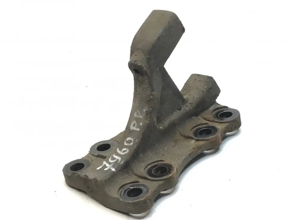 9413250409 Hållare för V-arm, vänster MERCEDES-BENZ A9413250409 Econic (1998-2014) Utförsäljning