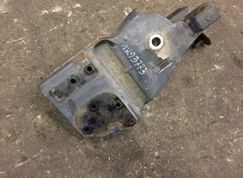 Nyhet 5010574078 Fjäderhållare framaxel, främre höger RENAULT TRUCKS Magnum (1990-2014) RENAULT