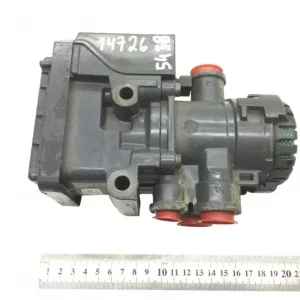 0004295724 EBS-ventil framaxel, vänster MERCEDES-BENZ A0004295724 A0004297724 0004297724 Antos, Arocs, Actros MP4 (2012-) KNORR-BREMSE Bästa pris