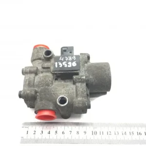 Outlet 0054299244 ABS-ventil framaxel, höger MERCEDES-BENZ A0054299244 1808335 8015979 Antos, Arocs, Actros MP4 (2012-) WABCO