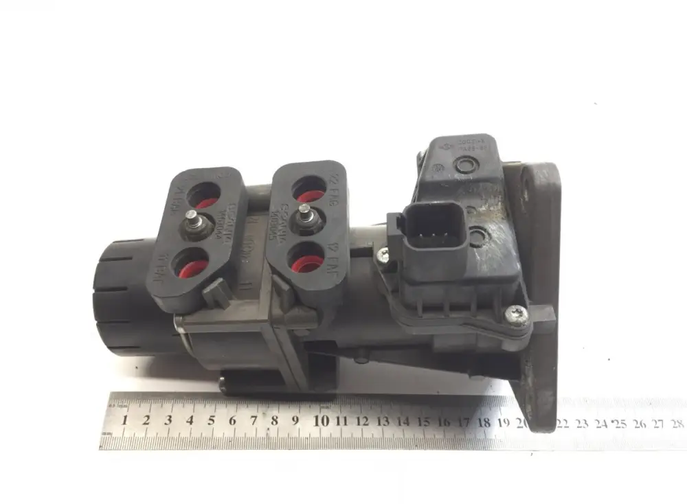 Trygg betalning 1942899 Huvudventil för broms SCANIA 1867518 1793024 1442938 P,G,R,T-series (2004-2017) KNORR-BREMSE