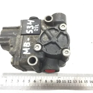 1376793 ABS-ventil framaxel, vänster ABS Valve, Front Axle Scania 4-Series, Bus-F/K/L/N 1484129 Trygg betalning