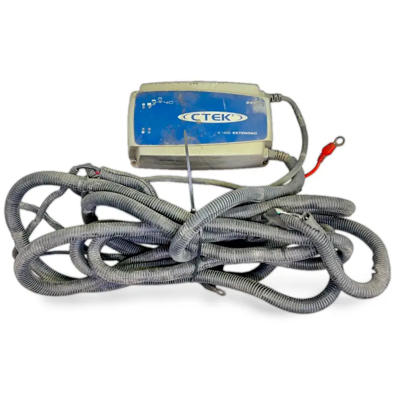 Sänkt pris XT14000 Batteriladdare VOLVO B6, B7, B9, B10, B12 bus (1978-2011) CTEK