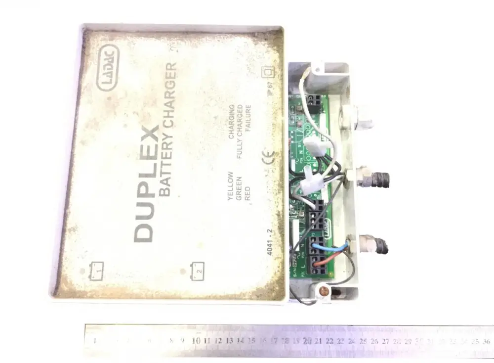 Trygg betalning 4041DXC Batteriladdare VOLVO 21.05.01 210501 B6, B7, B9, B10, B12 bus (1978-2011) LADAC