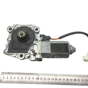 1442292 Fönsterhissmotor, vänster SCANIA 2303350 2572352 560097 1366761 P,G,R,T-series (2004-2017) Reapris