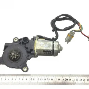 Utförsäljning 81286016138 Fönsterhissmotor, höger MAN 81.28601-6138 81.25970-6108 81259706108 TGA