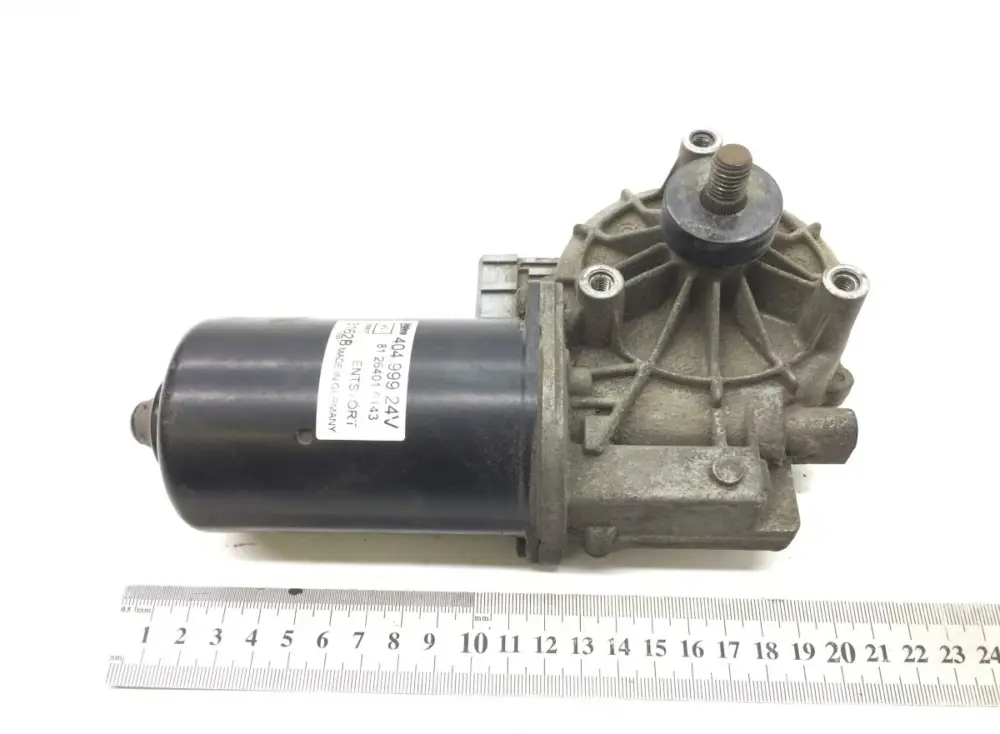 Beställ nu 81264016141 Torkarmotor MAN 81264016138 81.26401-6138 81264016140 81.26401-6140 81.26401-6141 81.26401-6143 81264016143 81.26401-6133 81264016133 81.26401-6139 81264016139 TGL, TGM, TGS, TGX (2005-2021) VCALEO
